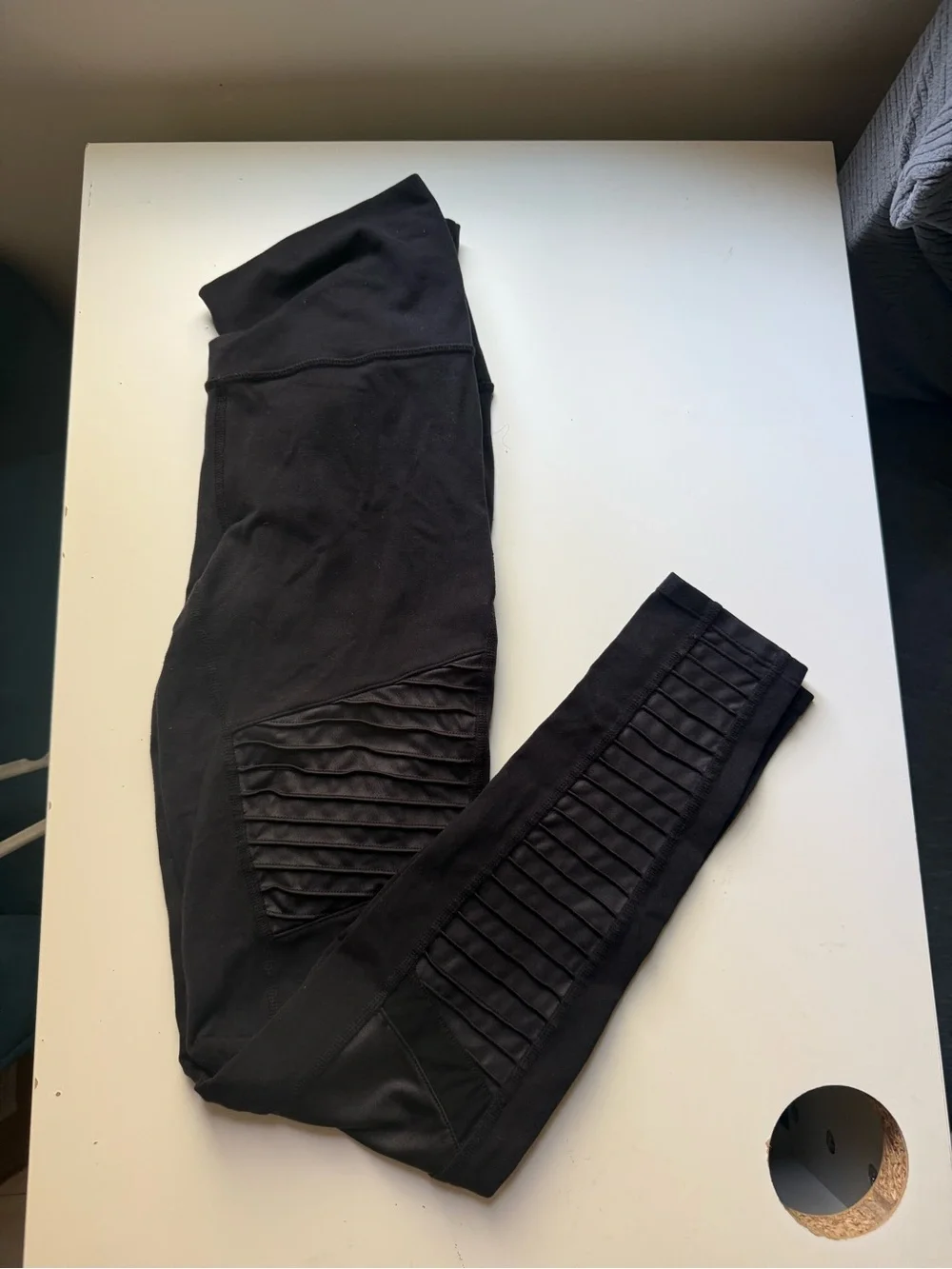 Alo yoga high waist Moto legging sz M
